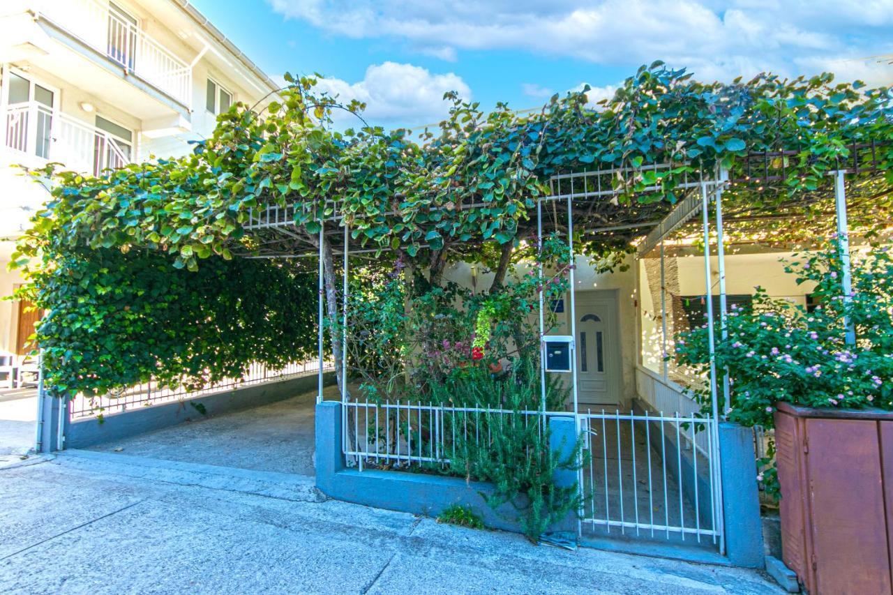 Apartments By The Sea Podaca, Makarska - 13069 Bagian luar foto