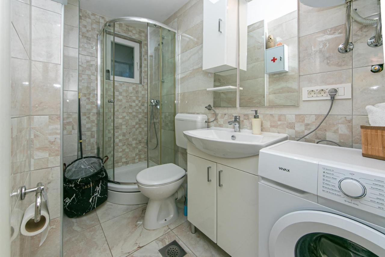 Apartments By The Sea Podaca, Makarska - 13069 Bagian luar foto